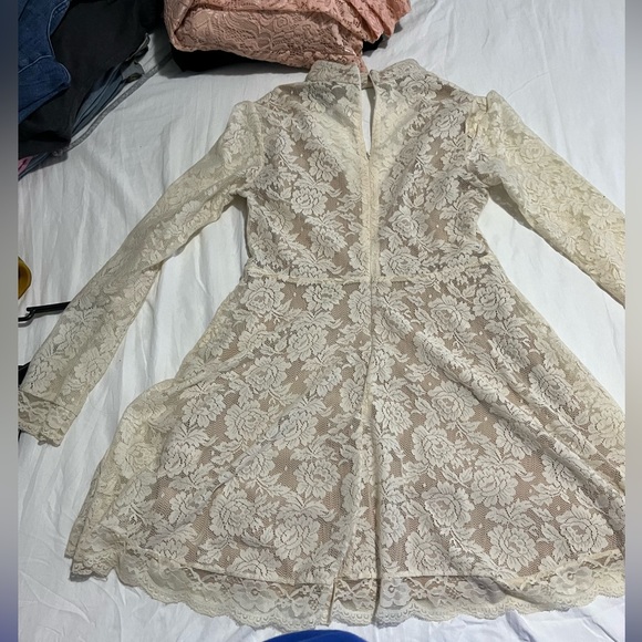 Dress - Picture 3 of 3